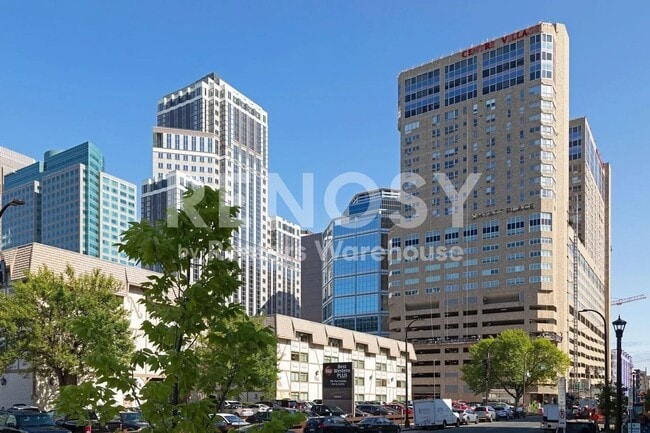 property at 433 S 7th St