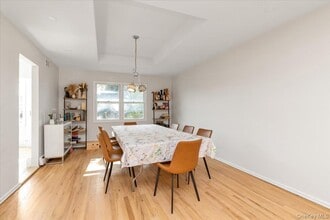 817 Glenridge Ave in Valley Stream, NY - Building Photo - Building Photo