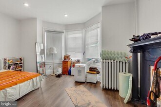 4706 Warrington Ave in Philadelphia, PA - Building Photo - Building Photo