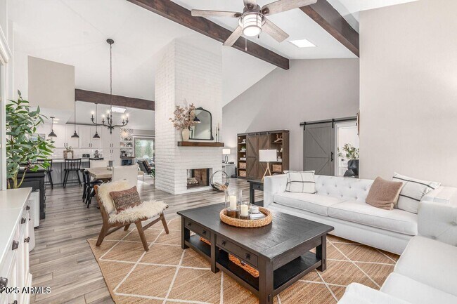 8684 E Vía De La Gente in Scottsdale, AZ - Building Photo - Building Photo