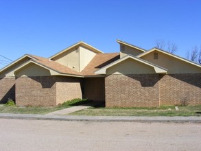 100 Murray St in Winters, TX - Building Photo - Building Photo