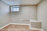 537 Chateau Ave photo'