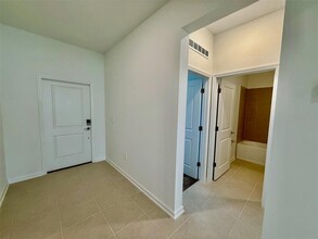3246 Armstrong Ave in Clermont, FL - Foto de edificio - Building Photo