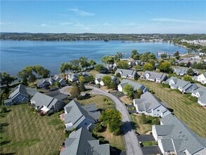 245 Roseland Ln in Canandaigua, NY - Building Photo - Building Photo