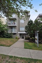 Hudson Manor in Vancouver, BC - Building Photo