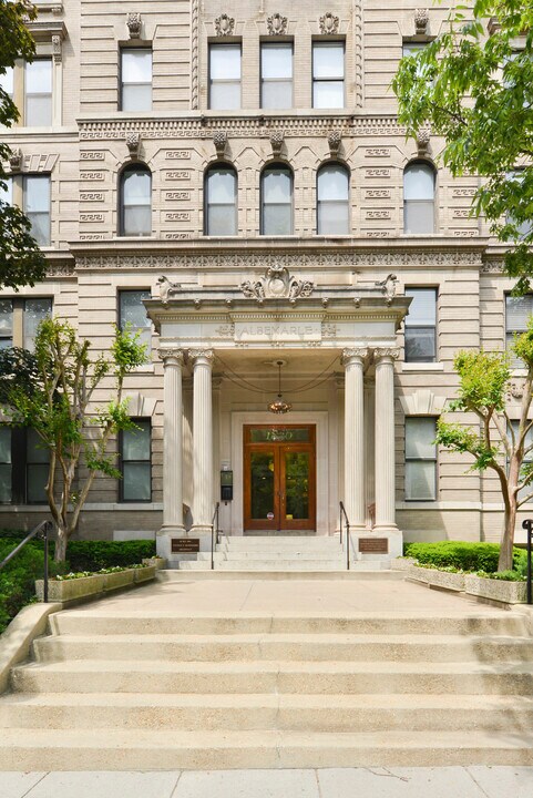 1830 17th Street, NW, Unit Apt. 405 in Washington, DC - Foto de edificio