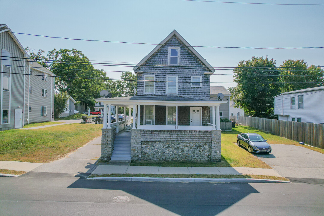 105 Union Ave in Old Orchard Beach, ME - Building Photo