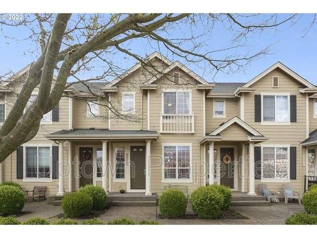 property at 11720 SW Willet Terrace