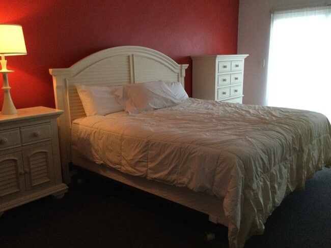 339 Crystal Lake Rd, Unit 1- bed 1-bath