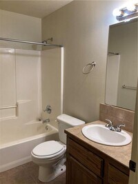 705 W Garland St photo'