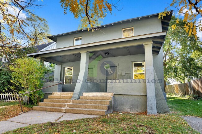 724-724 Adams St SE in Grand Rapids, MI - Building Photo - Building Photo