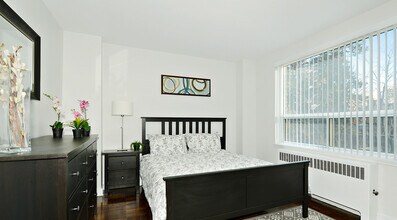 103 Avenue Rd in Toronto, ON - Building Photo - Building Photo