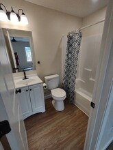 434 Turpin Rd in Inman, SC - Foto de edificio - Building Photo