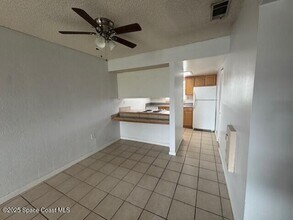 205 Bristol Ln in Melbourne, FL - Building Photo - Building Photo