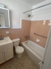 1023 W 29th St in Hialeah, FL - Building Photo - Building Photo