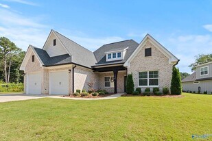 1439 Cherokee Ridge Dr, Unit 1-107 in Union Grove, AL - Building Photo