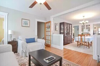 33 Harriet St, Unit #2, in Boston, MA - Building Photo - Building Photo