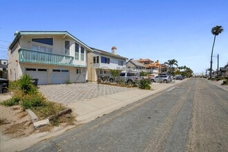 265 Hollywood Blvd in Oxnard, CA - Foto de edificio - Building Photo