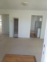 607 W 17th St in Portales, NM - Building Photo