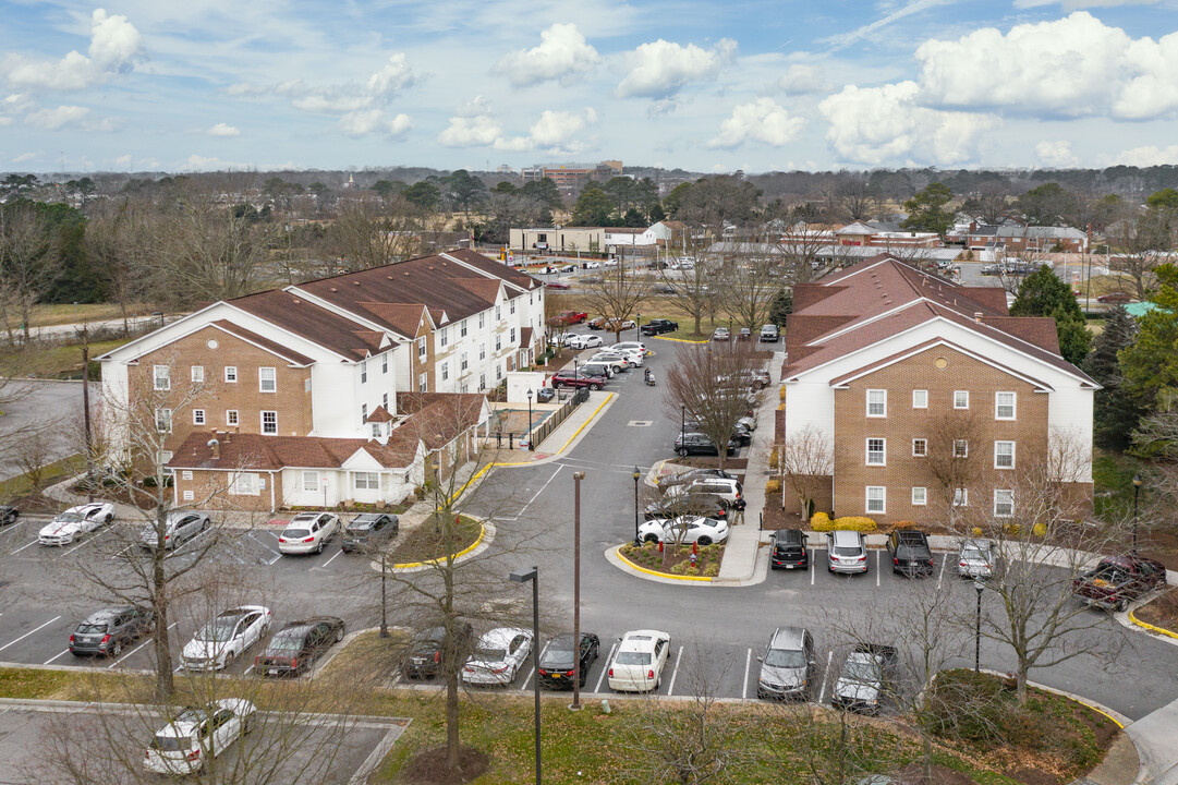 Furnished Studio - Virginia Beach in Virginia Beach, VA - Foto de edificio