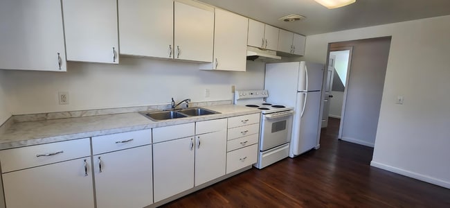 911 W Leola St in Pasco, WA - Building Photo - Building Photo