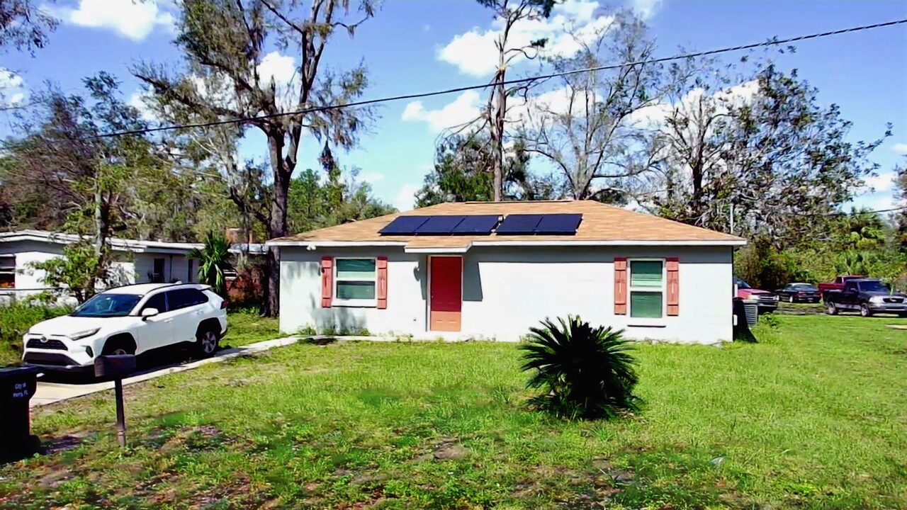 206 Alice St in Perry, FL - Building Photo