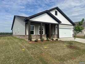 12515 Buck Rd in Athens, AL - Building Photo