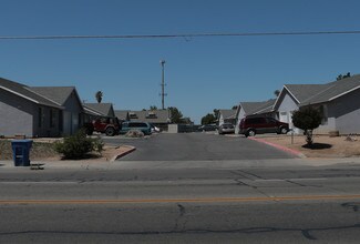 700 Sunnyside Ave in Clovis, CA - Building Photo - Building Photo