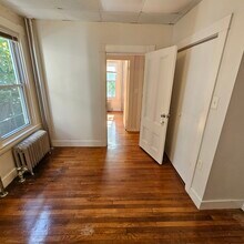 384 Washington St, Unit 1 in Cambridge, MA - Foto de edificio - Building Photo