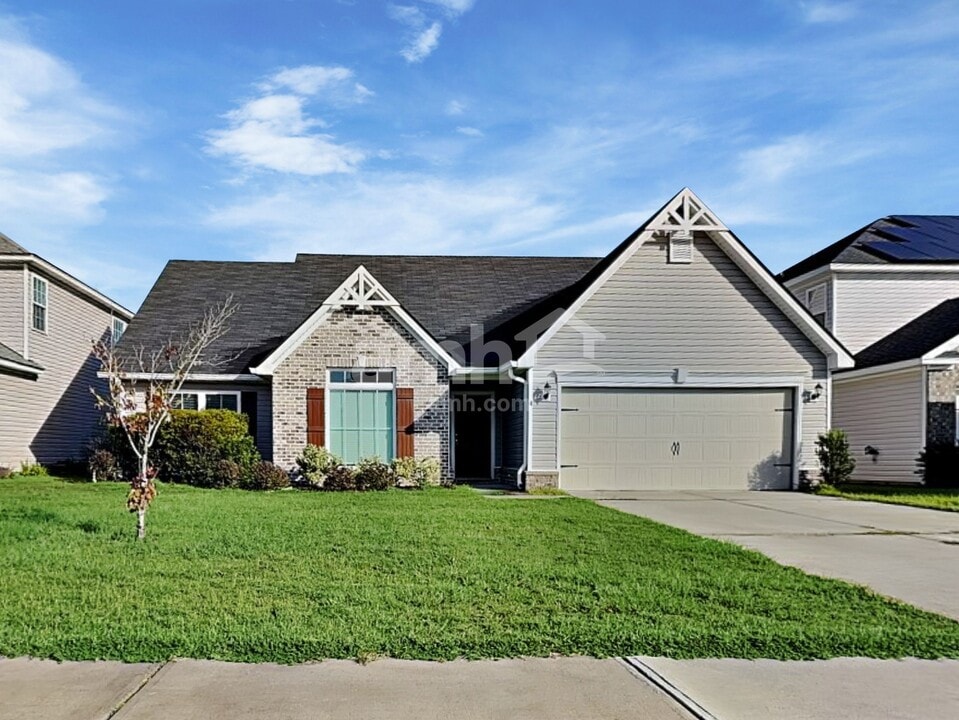 4 Buxton Ave in Savannah, GA - Building Photo