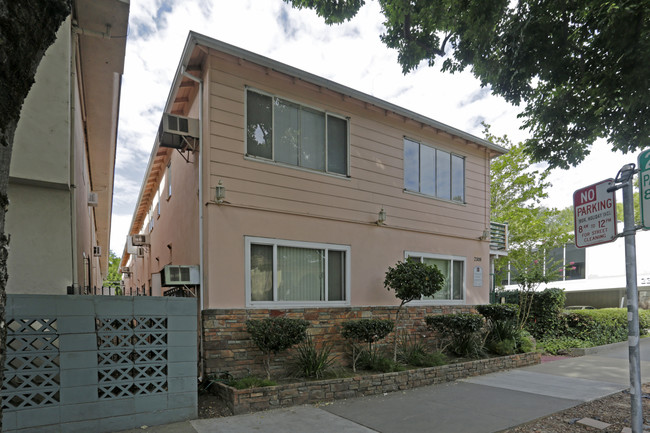 2308 P St in Sacramento, CA - Building Photo - Building Photo