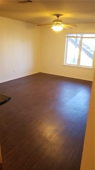 819 W Piedmont Pl, Unit 3 in Fayetteville, AR - Building Photo - Building Photo