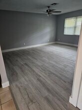 6107 Hickory Dr in Fort Pierce, FL - Building Photo - Building Photo