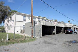 1830 Westmoreland Ave in Los Angeles, CA - Building Photo - Building Photo