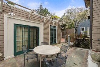 136 Appleton St, Unit 1 in Cambridge, MA - Building Photo - Building Photo