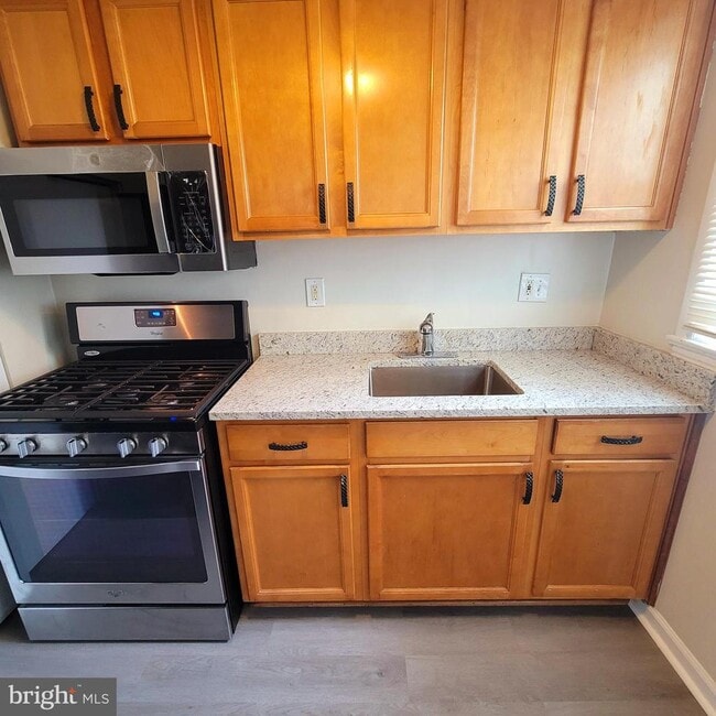 2816 Iverson St in Temple Hills, MD - Building Photo - Building Photo