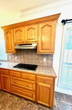 10630 Hilltree Dr in Baton Rouge, LA - Building Photo - Building Photo