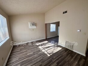 279-281 Grove St in Akron, OH - Building Photo - Building Photo