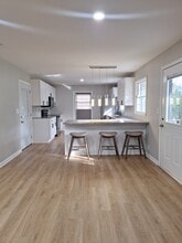 1605 Brockett Rd in Tucker, GA - Building Photo - Building Photo