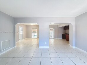 48 Marabella Ave in Coral Gables, FL - Building Photo - Building Photo