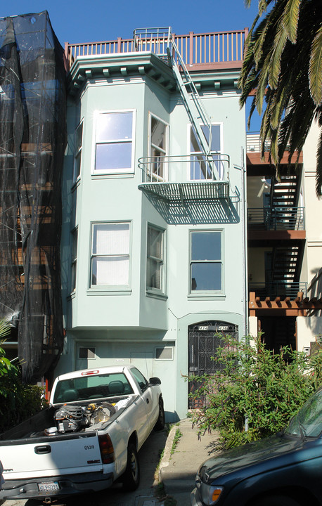 434 Greenwich St in San Francisco, CA - Building Photo