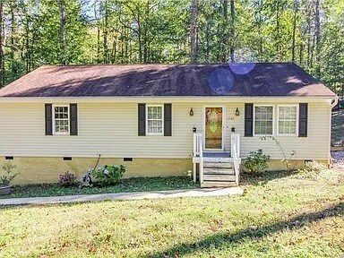 6545 Ware Rd in Quinton, VA - Building Photo