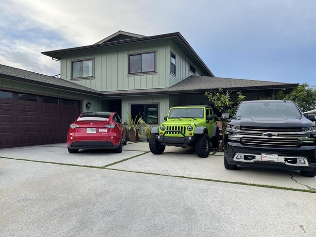 property at 1052 Kahili Pl