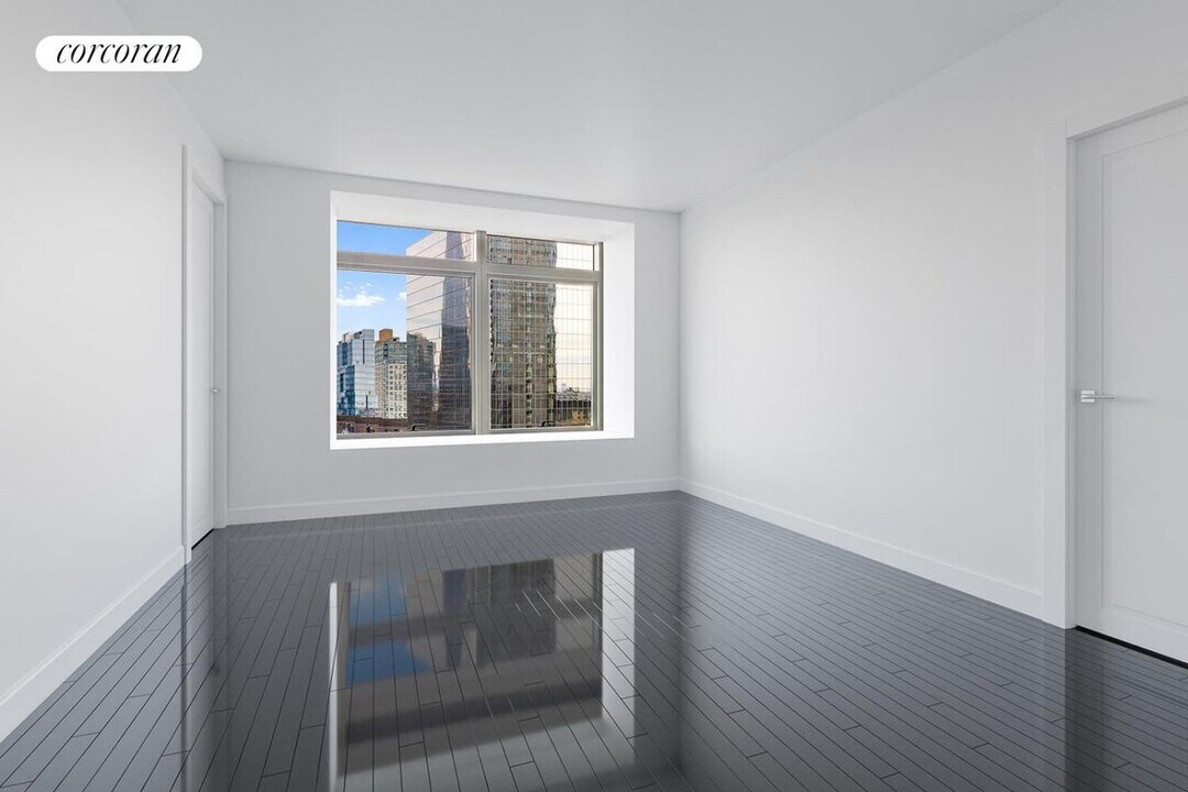 123 Washington St in New York, NY - Building Photo