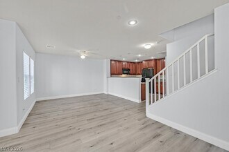 2127 Via Firenze in Henderson, NV - Building Photo - Building Photo