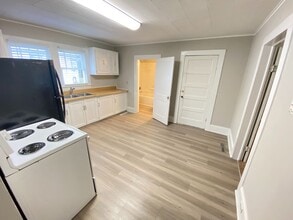 905 Woodlawn St in Kannapolis, NC - Building Photo - Building Photo