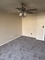 15625 42nd Ave S in Tukwila, WA - Building Photo