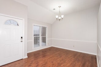 1960 Chimneyrock Blvd E in Cordova, TN - Building Photo - Building Photo