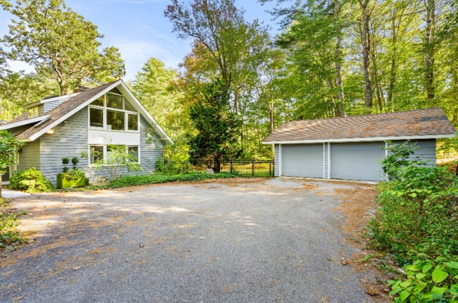 44 The Valley Rd in Concord, MA - Building Photo - Building Photo