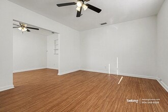 4813 Post St in Jacksonville, FL - Foto de edificio - Building Photo